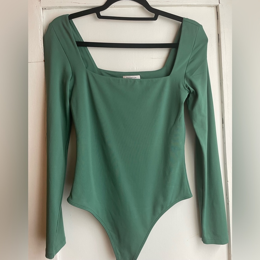 Aritzia Babaton Contour Squareneck Longsleeve Bodysuit